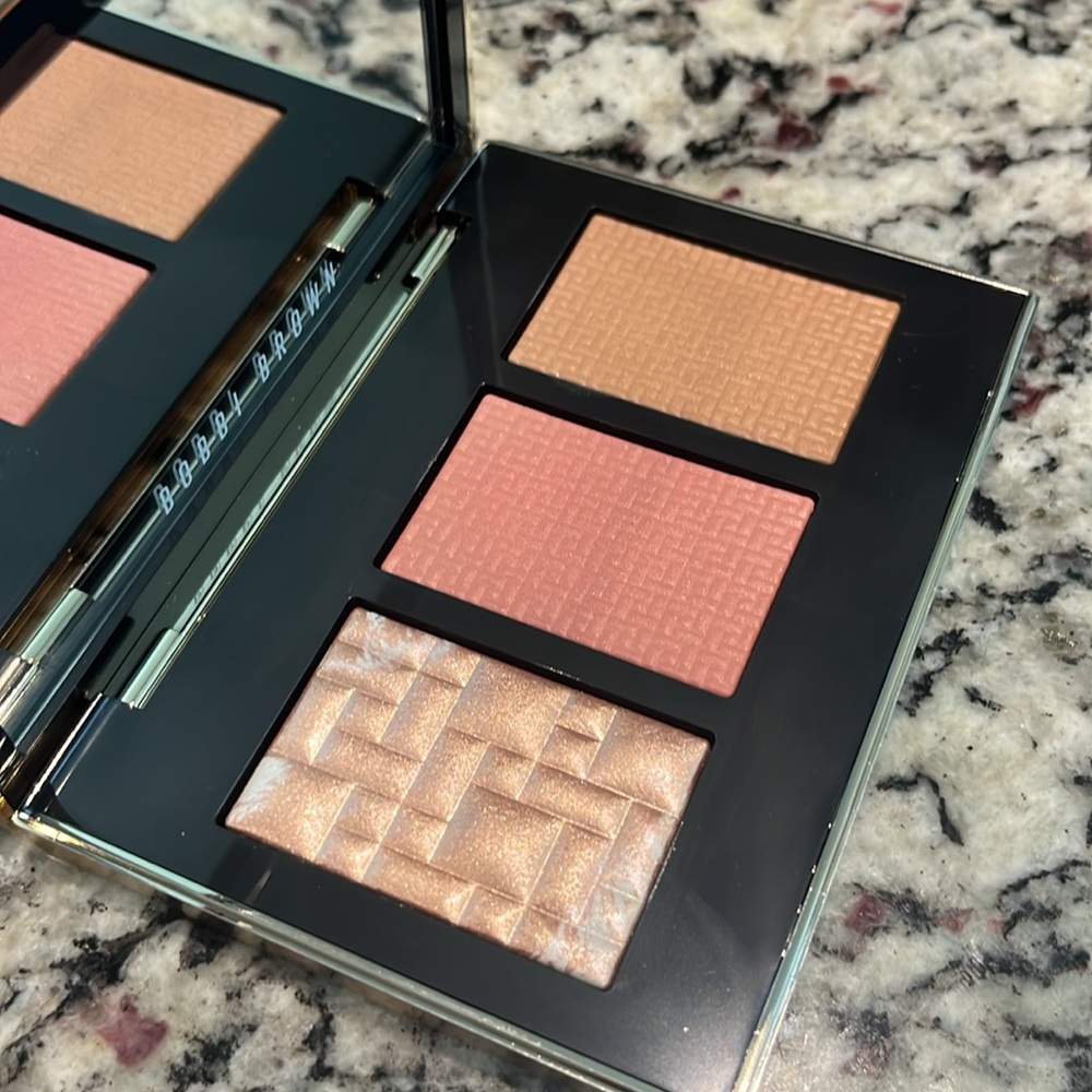 Bobbi Brown Limited Edition Sculpt and Glow Palette RARE! - Picture 4 of 11